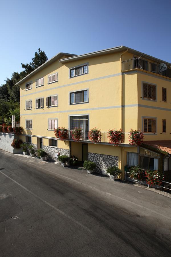 Albergo Terme Santamaria Castelforte Ngoại thất bức ảnh